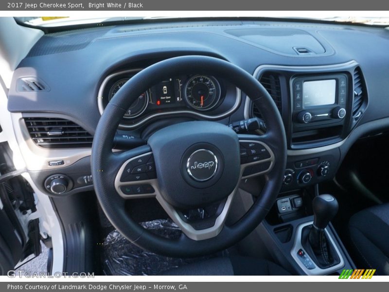 Bright White / Black 2017 Jeep Cherokee Sport