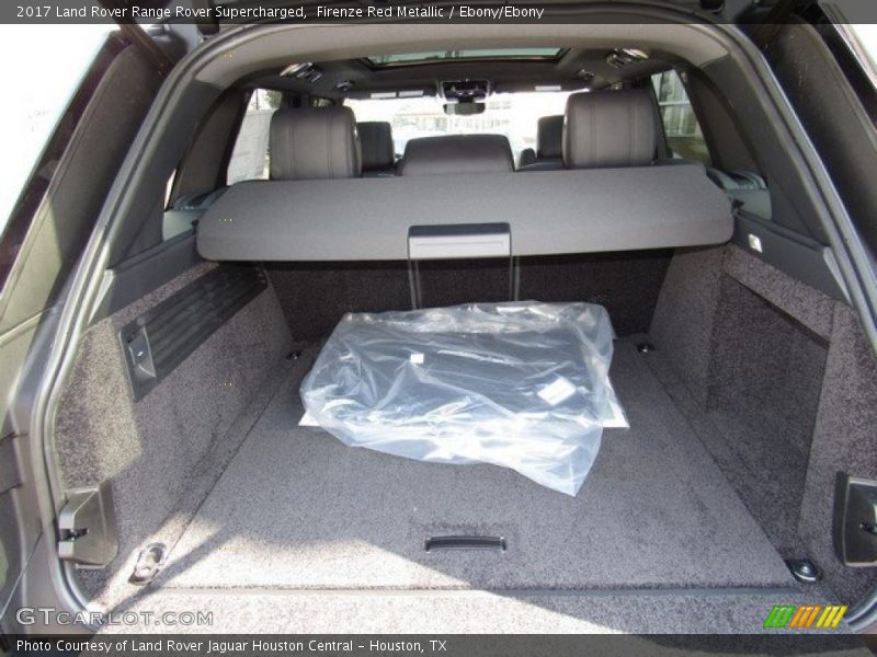  2017 Range Rover Supercharged Trunk