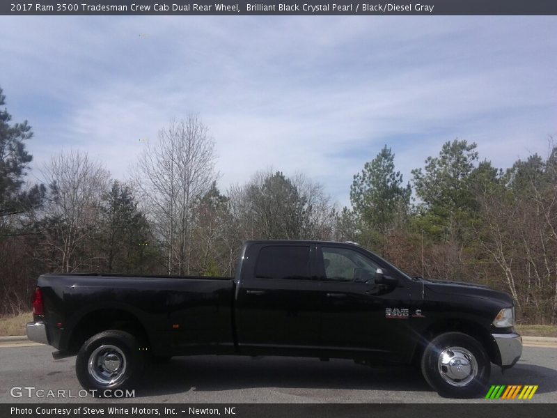 Brilliant Black Crystal Pearl / Black/Diesel Gray 2017 Ram 3500 Tradesman Crew Cab Dual Rear Wheel