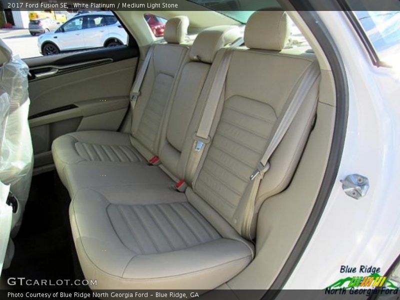 White Platinum / Medium Light Stone 2017 Ford Fusion SE