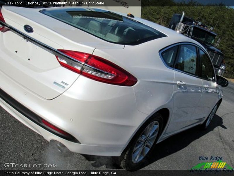 White Platinum / Medium Light Stone 2017 Ford Fusion SE