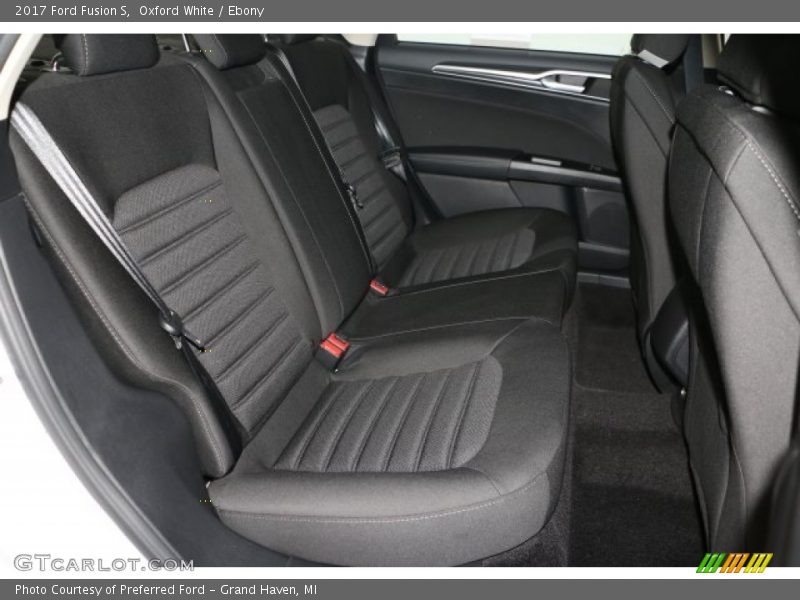 Oxford White / Ebony 2017 Ford Fusion S