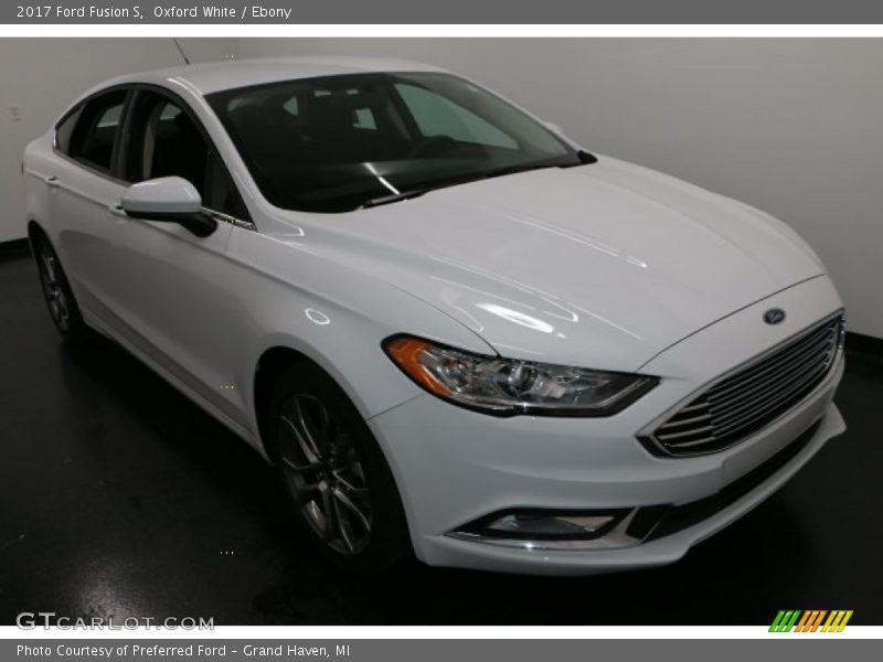 Oxford White / Ebony 2017 Ford Fusion S