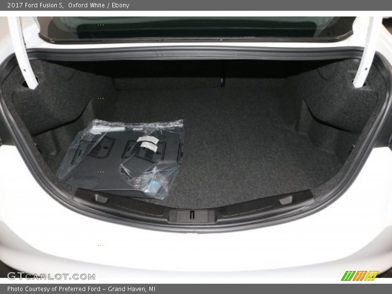 Oxford White / Ebony 2017 Ford Fusion S