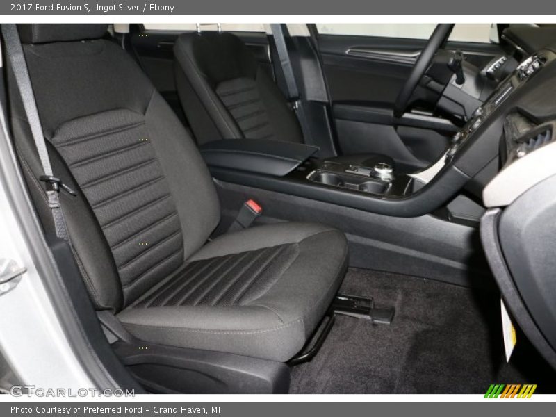 Ingot Silver / Ebony 2017 Ford Fusion S