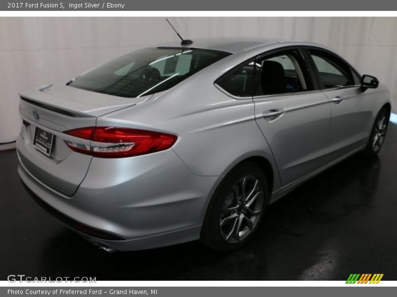 Ingot Silver / Ebony 2017 Ford Fusion S
