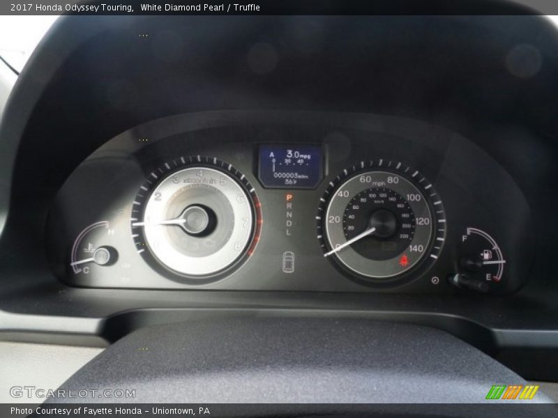 White Diamond Pearl / Truffle 2017 Honda Odyssey Touring