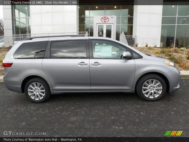  2017 Sienna LE AWD Silver Sky Metallic