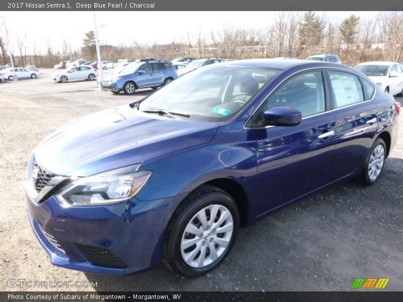 Deep Blue Pearl / Charcoal 2017 Nissan Sentra S