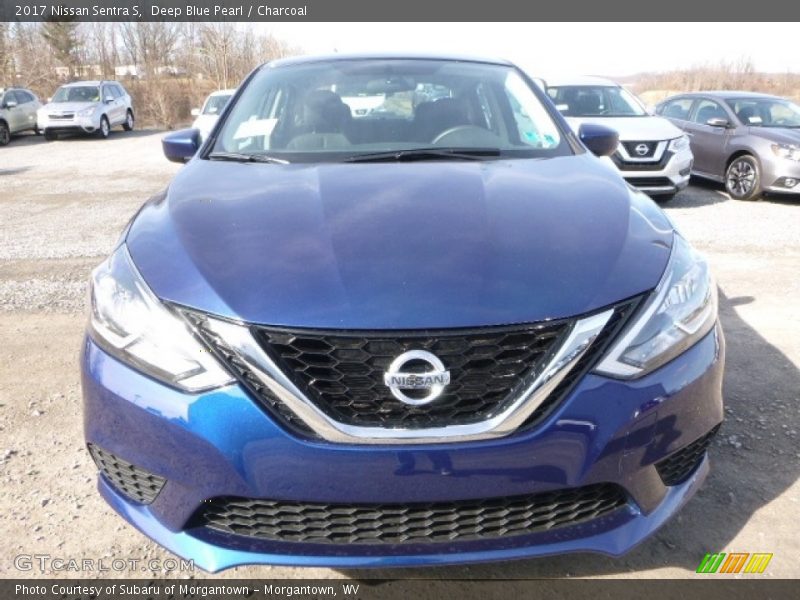 Deep Blue Pearl / Charcoal 2017 Nissan Sentra S