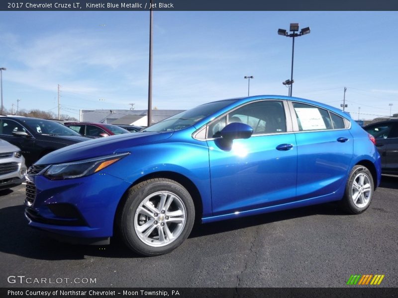 Kinetic Blue Metallic / Jet Black 2017 Chevrolet Cruze LT