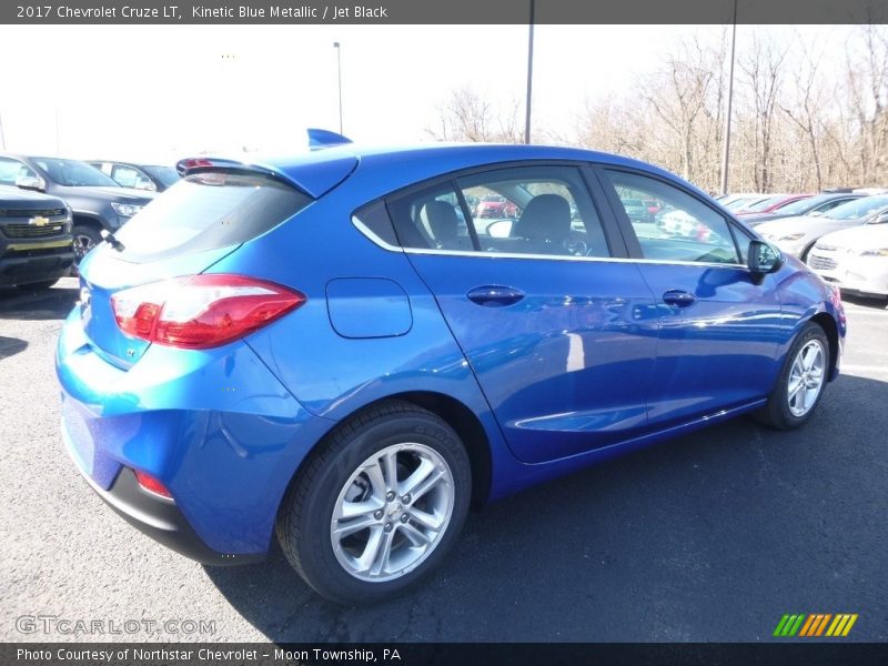 Kinetic Blue Metallic / Jet Black 2017 Chevrolet Cruze LT