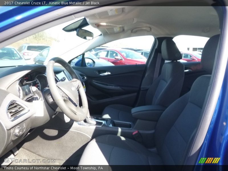 Kinetic Blue Metallic / Jet Black 2017 Chevrolet Cruze LT