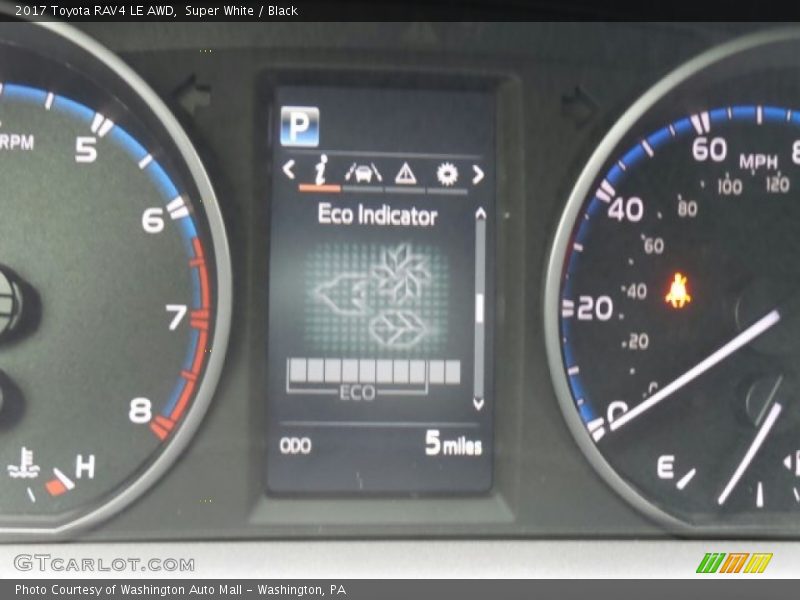 Super White / Black 2017 Toyota RAV4 LE AWD