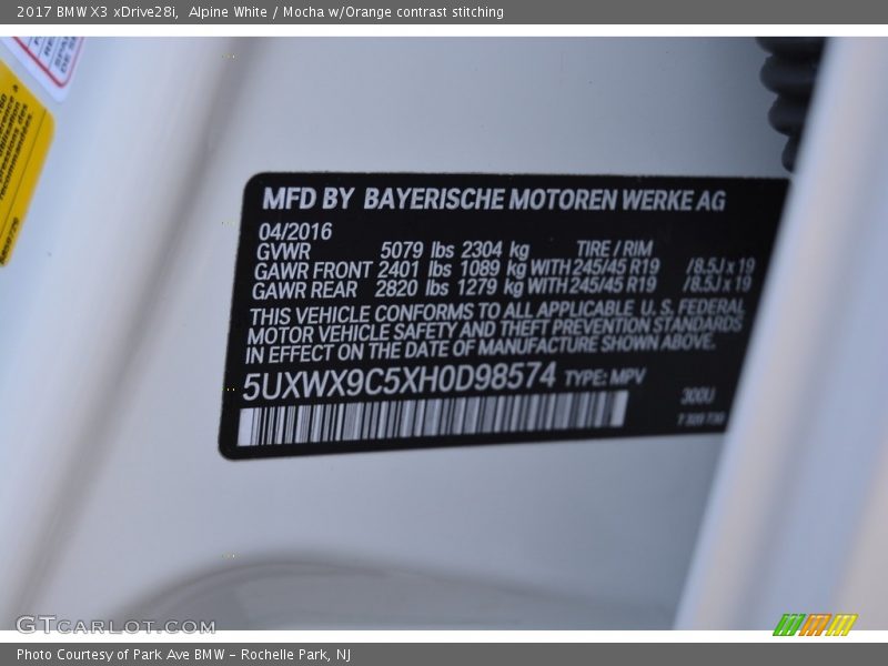 Alpine White / Mocha w/Orange contrast stitching 2017 BMW X3 xDrive28i