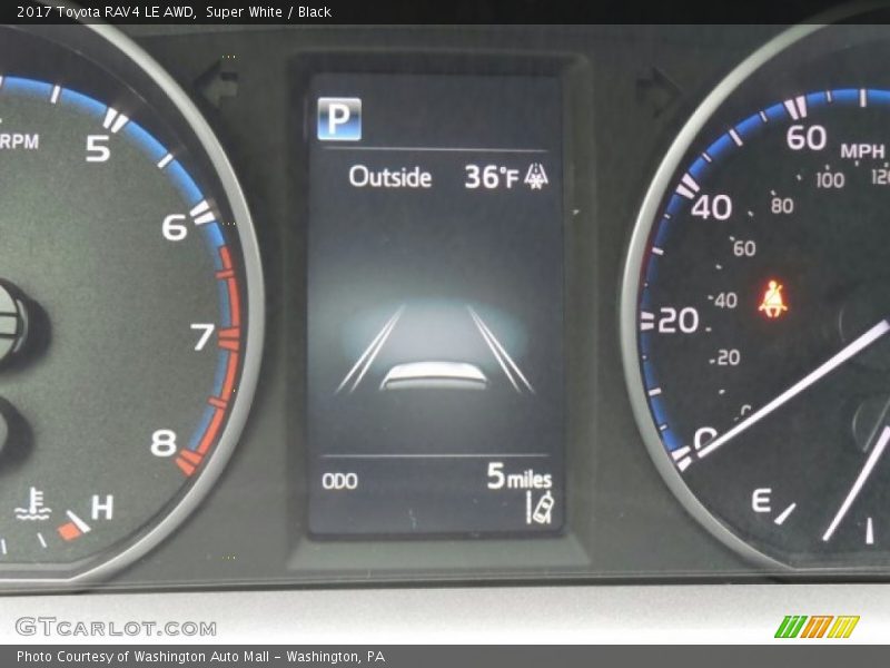 Super White / Black 2017 Toyota RAV4 LE AWD