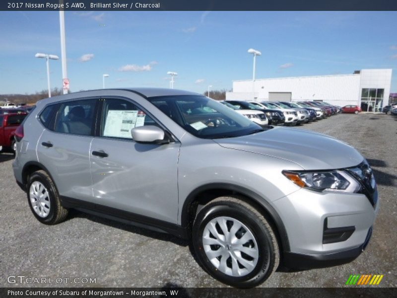 Brilliant Silver / Charcoal 2017 Nissan Rogue S AWD