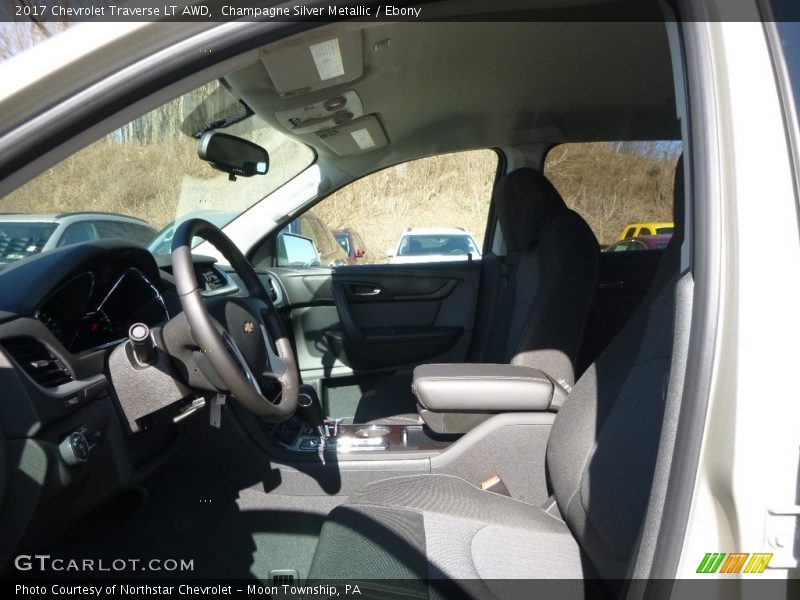 Champagne Silver Metallic / Ebony 2017 Chevrolet Traverse LT AWD