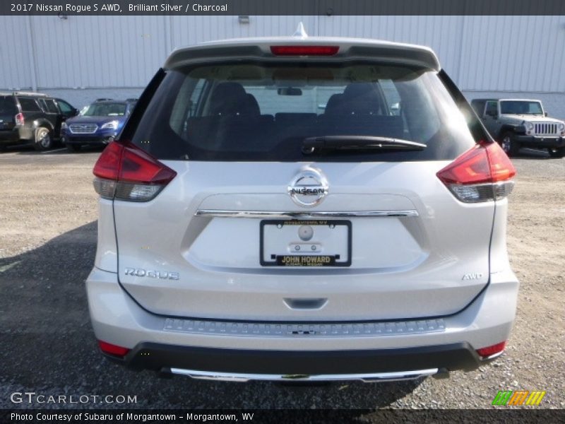 Brilliant Silver / Charcoal 2017 Nissan Rogue S AWD