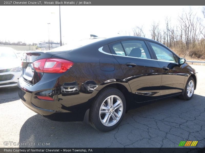 Mosaic Black Metallic / Jet Black 2017 Chevrolet Cruze LT