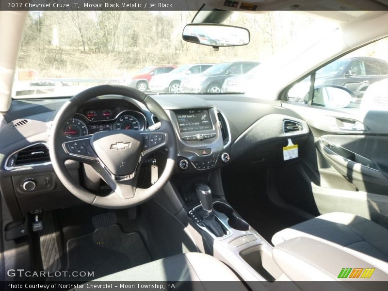 Mosaic Black Metallic / Jet Black 2017 Chevrolet Cruze LT