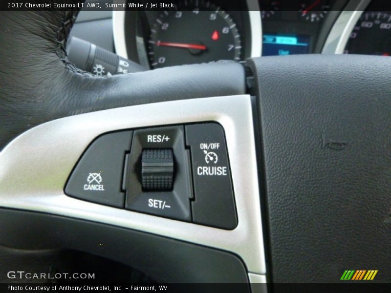 Summit White / Jet Black 2017 Chevrolet Equinox LT AWD