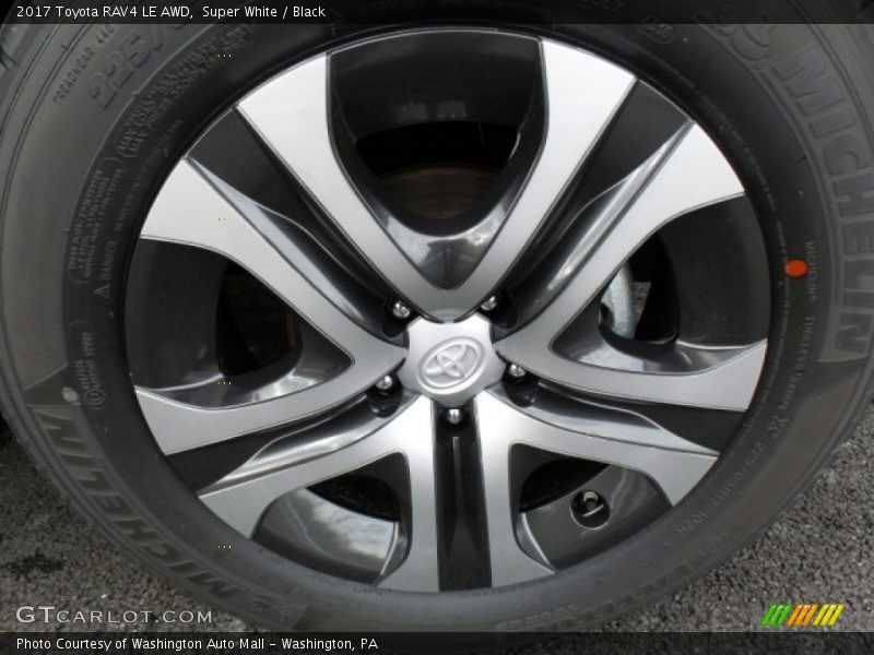 Super White / Black 2017 Toyota RAV4 LE AWD
