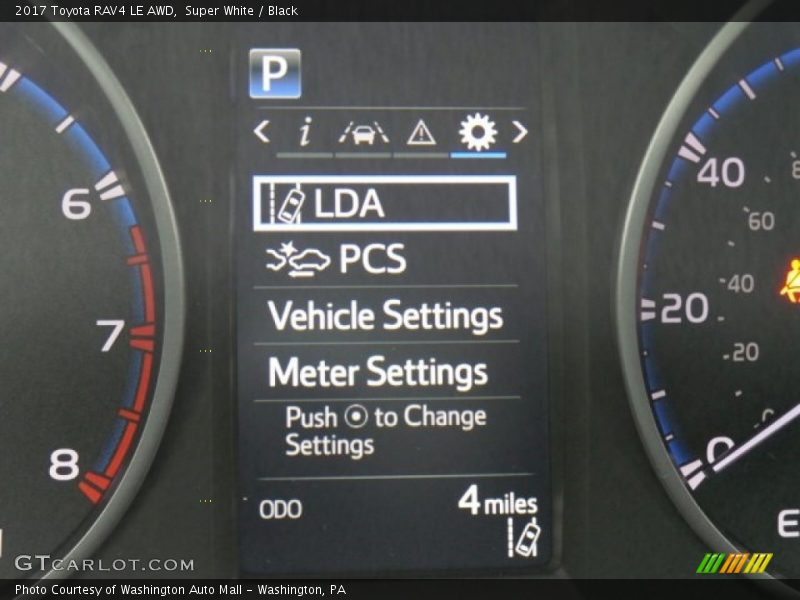 Super White / Black 2017 Toyota RAV4 LE AWD