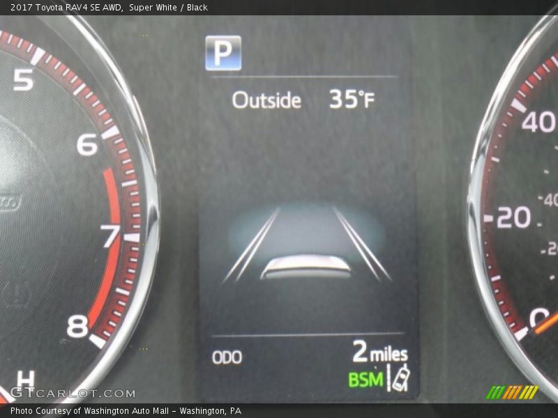 Super White / Black 2017 Toyota RAV4 SE AWD