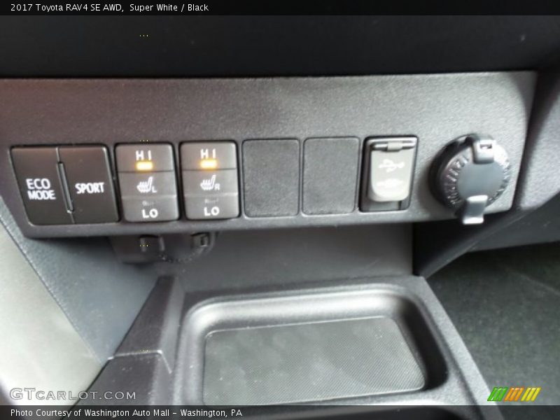 Controls of 2017 RAV4 SE AWD