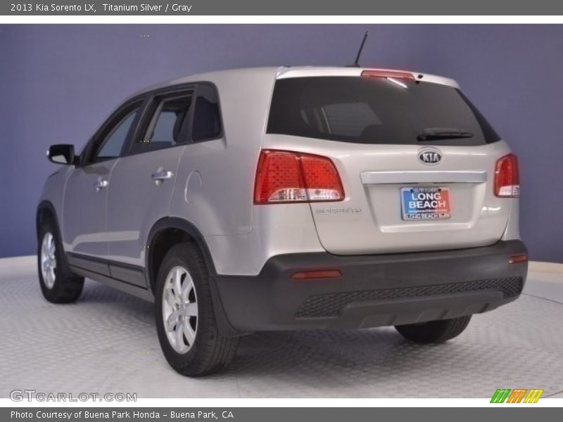 Titanium Silver / Gray 2013 Kia Sorento LX