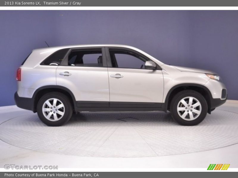 Titanium Silver / Gray 2013 Kia Sorento LX