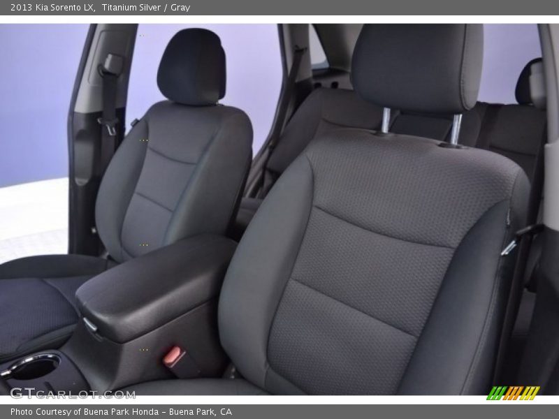 Titanium Silver / Gray 2013 Kia Sorento LX