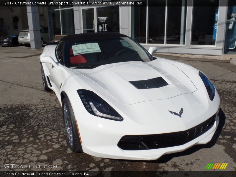 Arctic White / Adrenaline Red 2017 Chevrolet Corvette Grand Sport Convertible