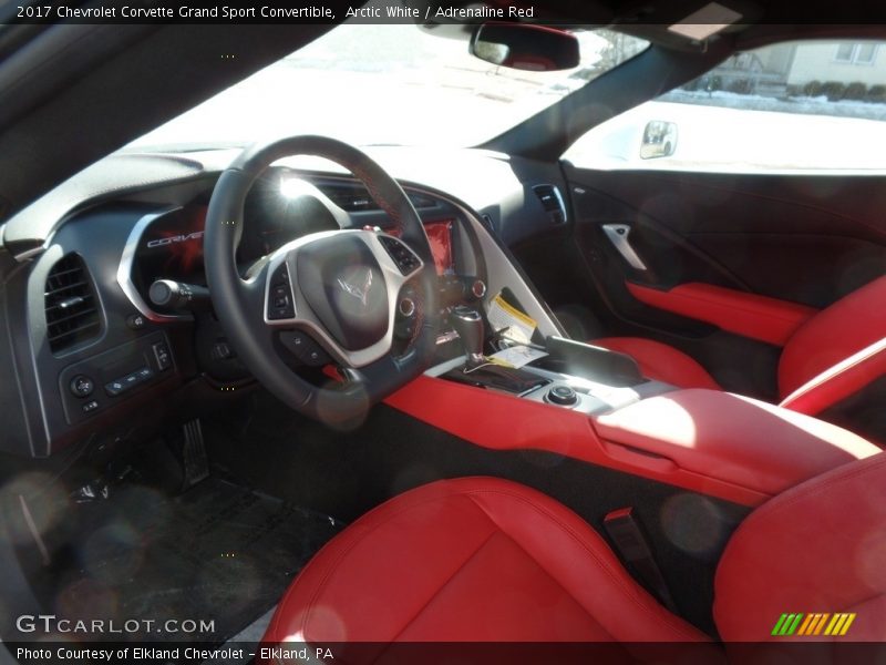 Arctic White / Adrenaline Red 2017 Chevrolet Corvette Grand Sport Convertible