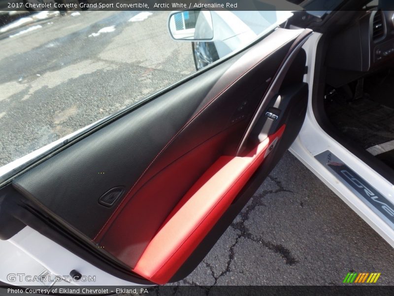 Arctic White / Adrenaline Red 2017 Chevrolet Corvette Grand Sport Convertible