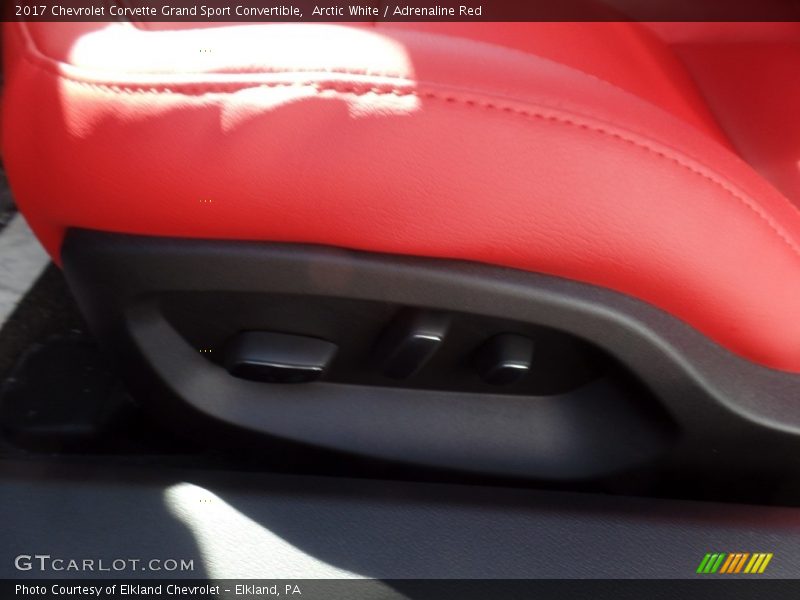 Arctic White / Adrenaline Red 2017 Chevrolet Corvette Grand Sport Convertible