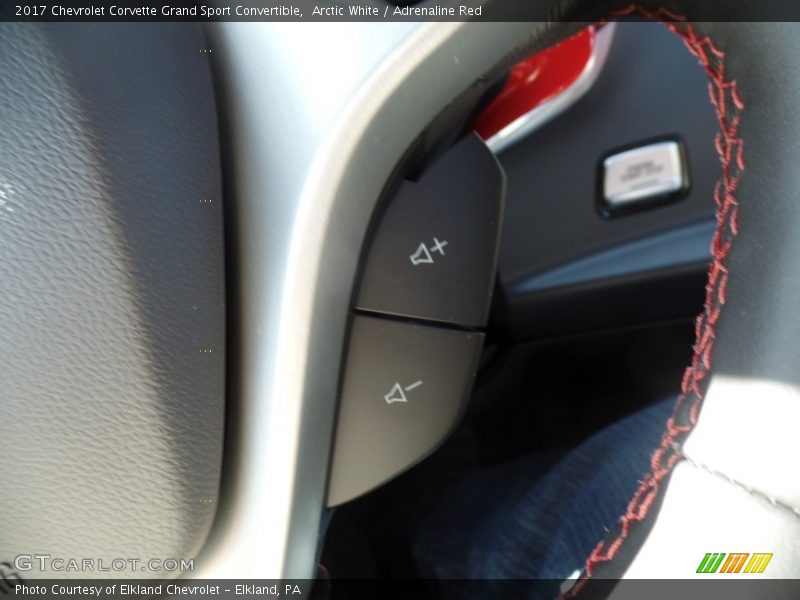 Arctic White / Adrenaline Red 2017 Chevrolet Corvette Grand Sport Convertible