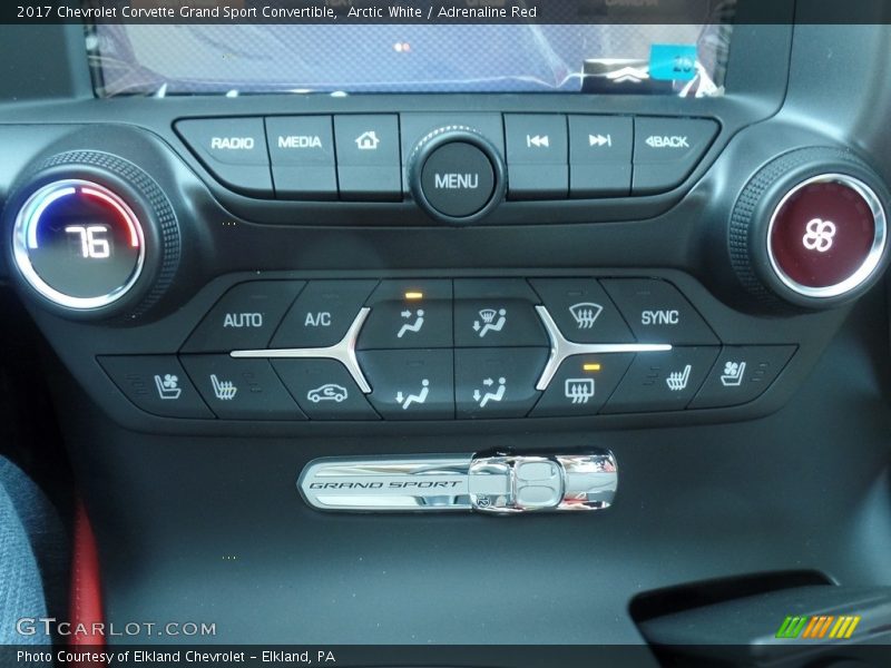 Arctic White / Adrenaline Red 2017 Chevrolet Corvette Grand Sport Convertible