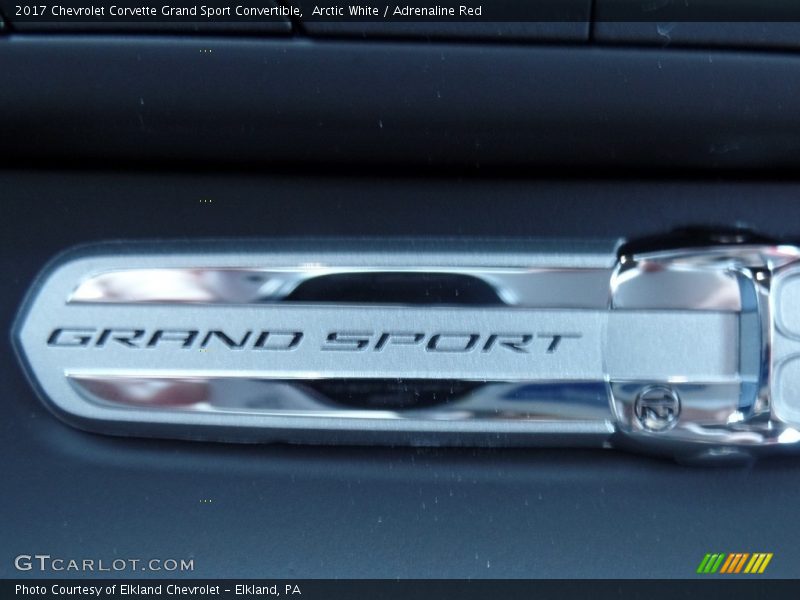 Arctic White / Adrenaline Red 2017 Chevrolet Corvette Grand Sport Convertible
