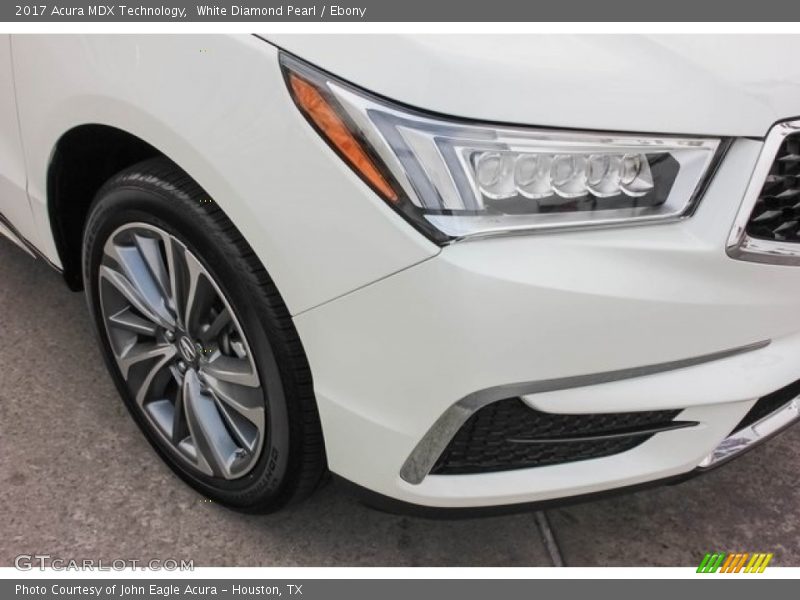 White Diamond Pearl / Ebony 2017 Acura MDX Technology