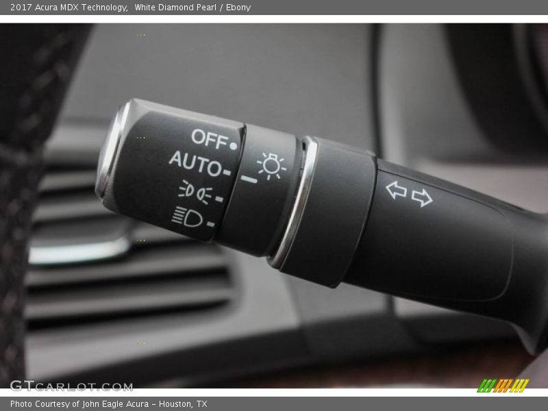 White Diamond Pearl / Ebony 2017 Acura MDX Technology