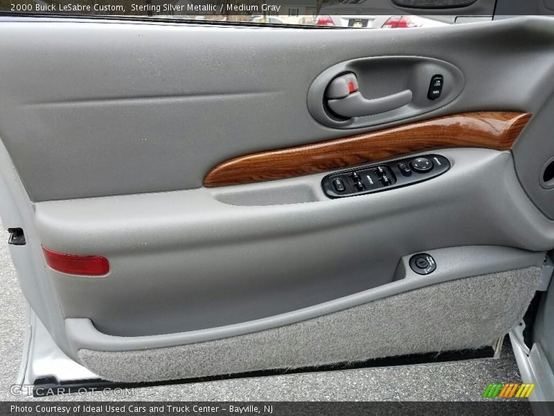Sterling Silver Metallic / Medium Gray 2000 Buick LeSabre Custom