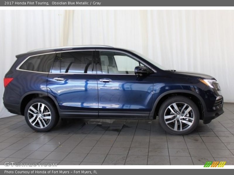 Obsidian Blue Metallic / Gray 2017 Honda Pilot Touring