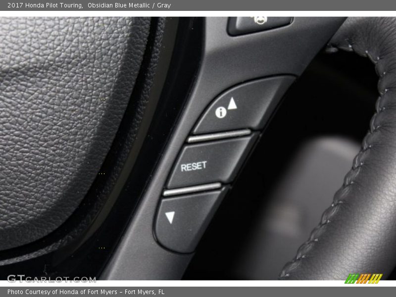 Obsidian Blue Metallic / Gray 2017 Honda Pilot Touring