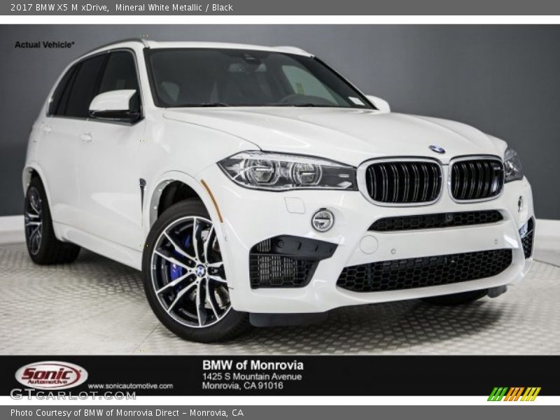 Mineral White Metallic / Black 2017 BMW X5 M xDrive