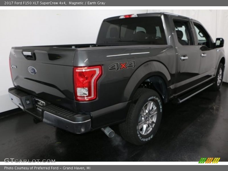 Magnetic / Earth Gray 2017 Ford F150 XLT SuperCrew 4x4