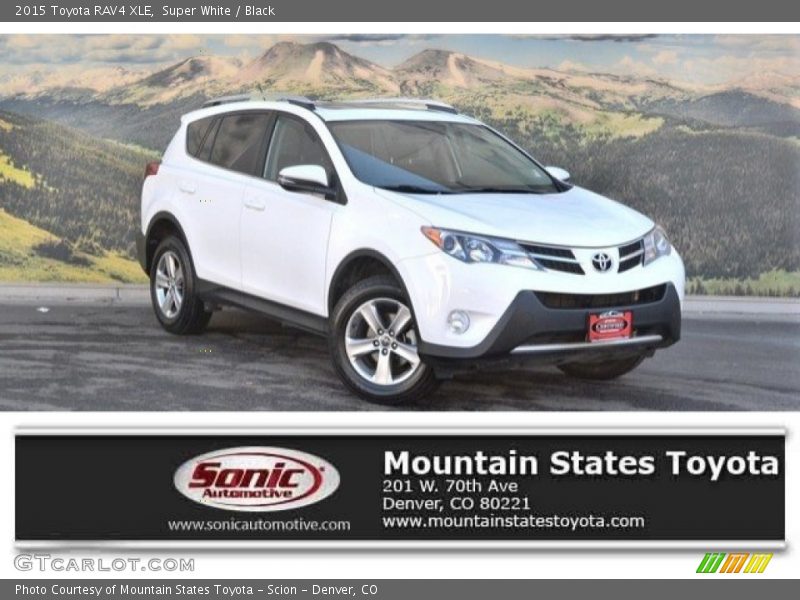 Super White / Black 2015 Toyota RAV4 XLE