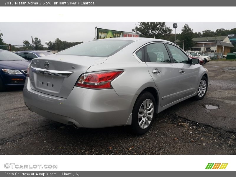 Brilliant Silver / Charcoal 2015 Nissan Altima 2.5 SV