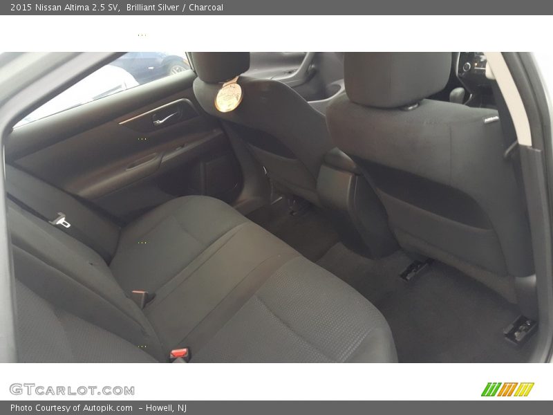 Brilliant Silver / Charcoal 2015 Nissan Altima 2.5 SV